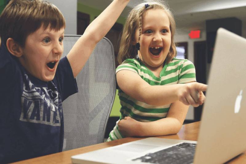 happy kids coding